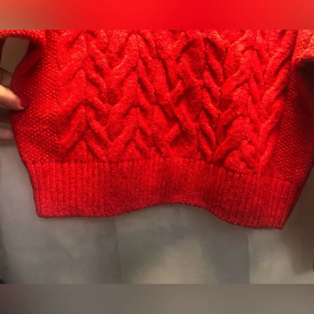 Old Navy Mock-Neck red Pullover sweater, size S (6-7)
